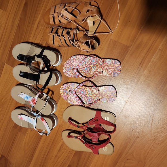 Sandal Bundle - Picture 1 of 4